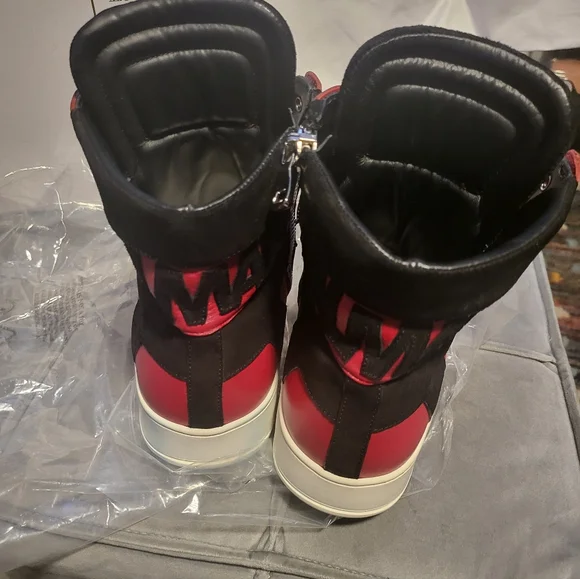 Balmain Black and Red High-Top Sneakers - Picture 4 of 10